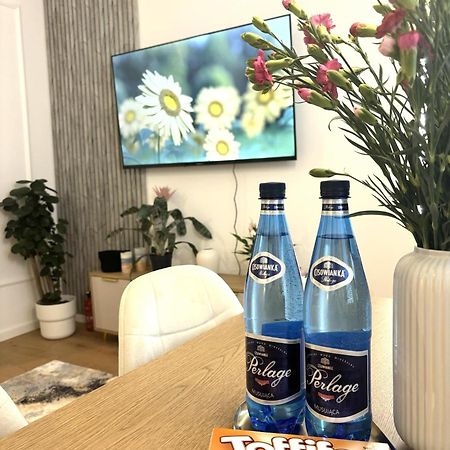 Apartament Pod Wieza 1 瓦乌布日赫 外观 照片