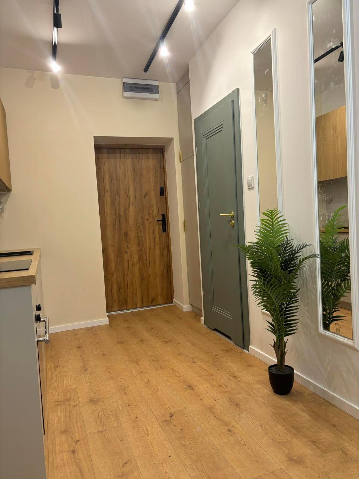Apartament Pod Wieza 1 瓦乌布日赫 外观 照片